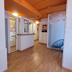 Arc House Gracia Hostel